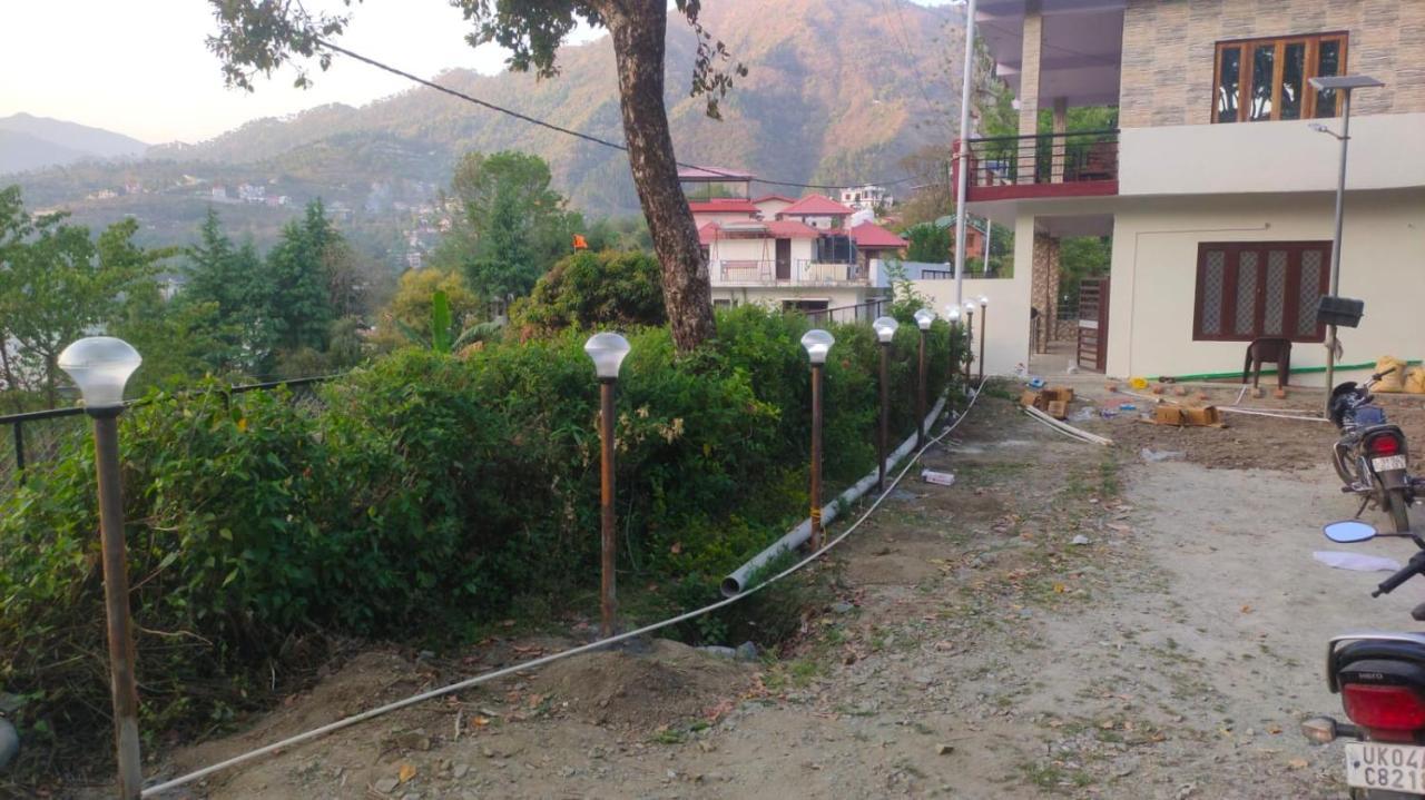 Mount And Lakes Hotel Bhimtal Exterior photo